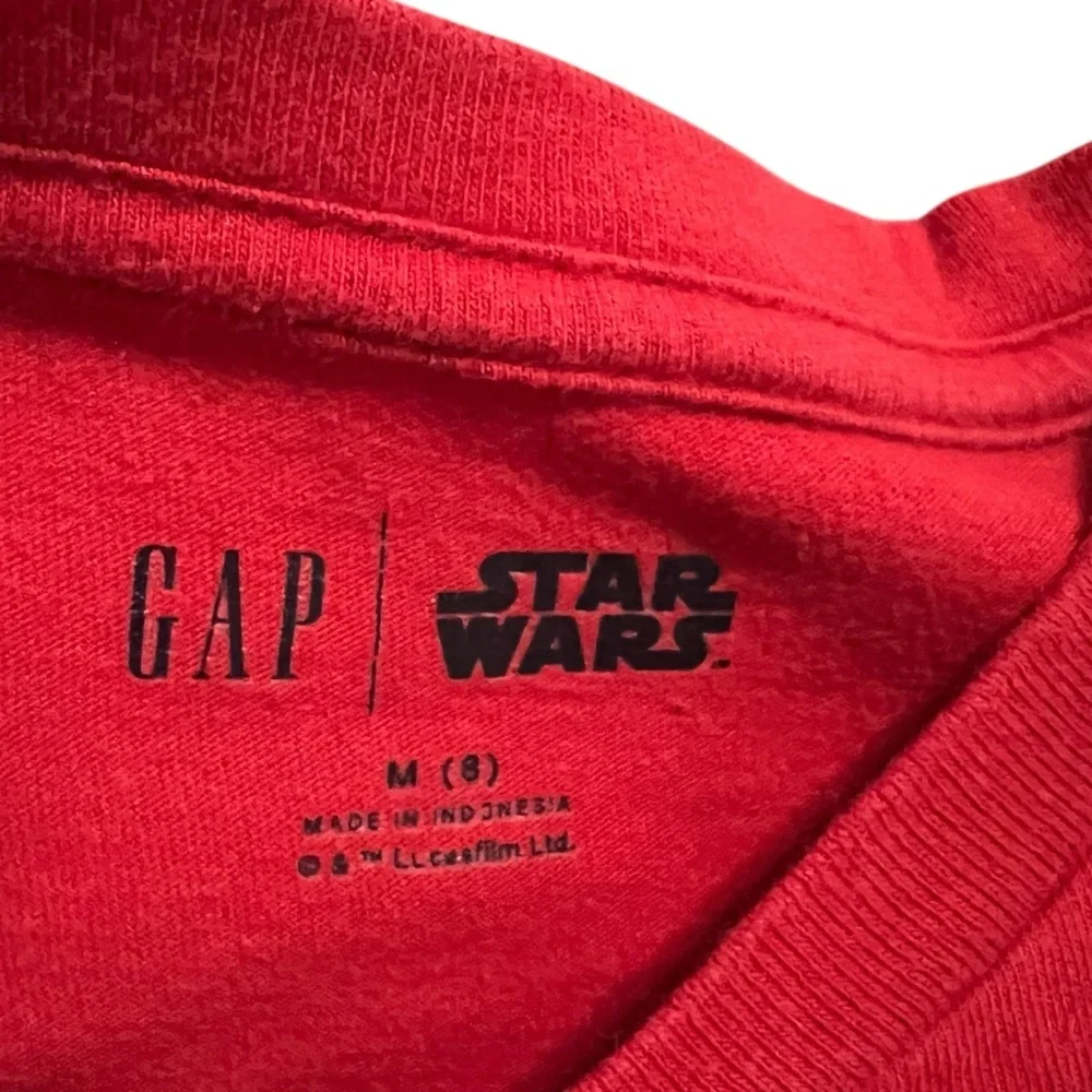 Gap Kids + Star Wars M (8) Red Graphic Tee Shirt